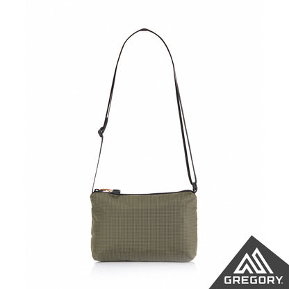 Gregory 2.5L CROSSBODY AL 輕量肩背包 卡其綠 GG138248
