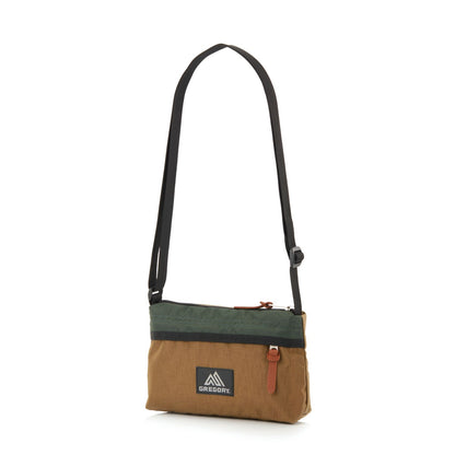 Gregory 1L ENVELOPE SHOULDER 斜背包 木屋褐 GG125406