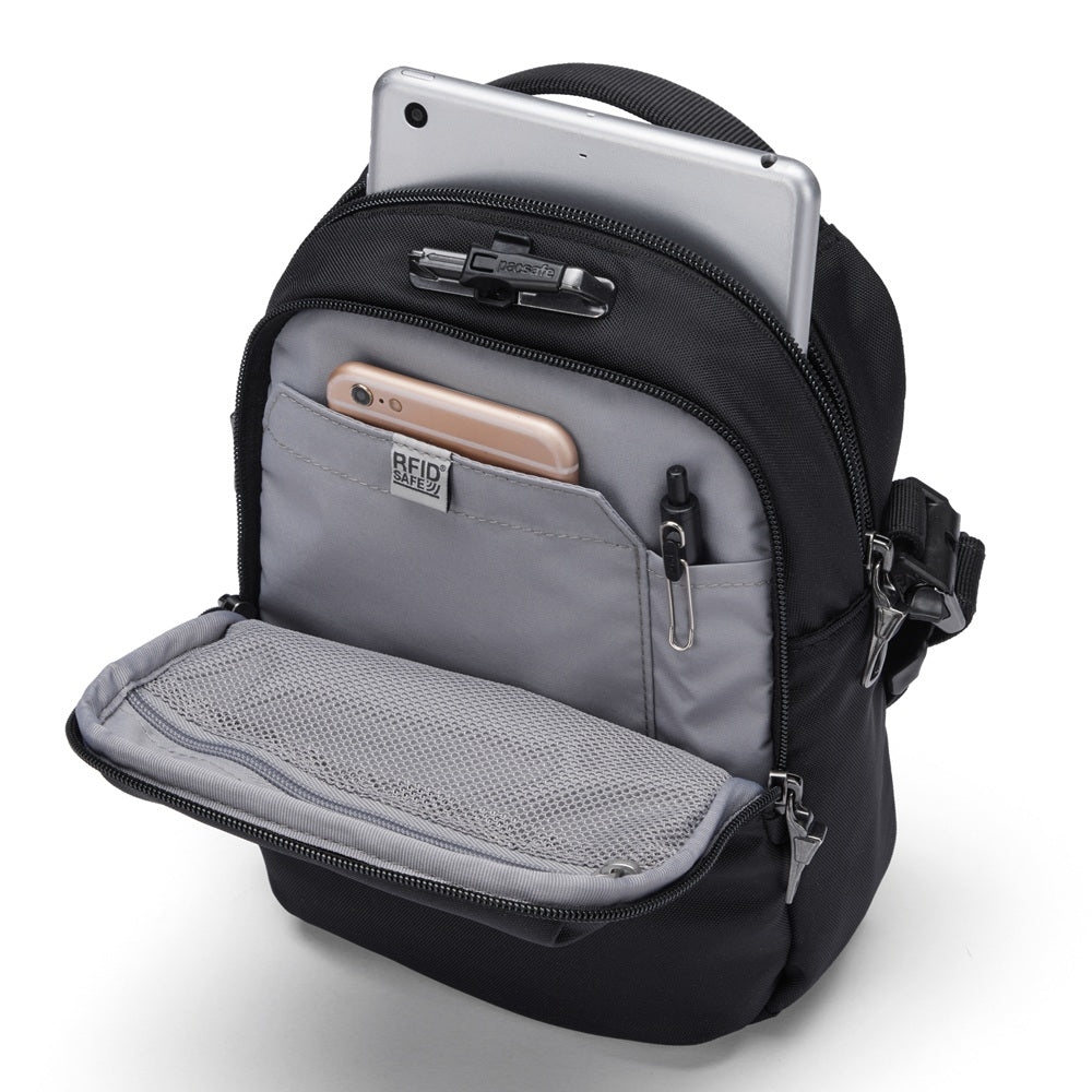Pacsafe® V 防盜多功能斜背包 5L 黑 61105130