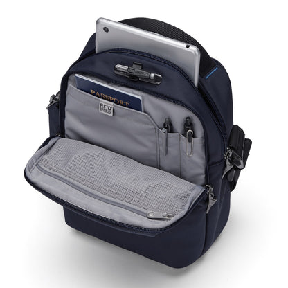 Pacsafe® V 防盜旅行斜背包 7L 海洋藍 61110658