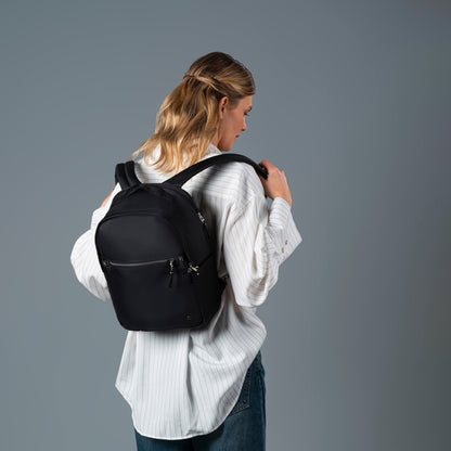 Pacsafe｜W 防盜後背包 10L 黑 20463100