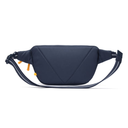Pacsafe Go 隨行防盜斜背胸包 2.5L 海岸藍 35100660