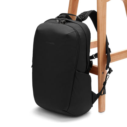 Pacsafe V Active 24L 城市探險防盜後背包 黑 60301130